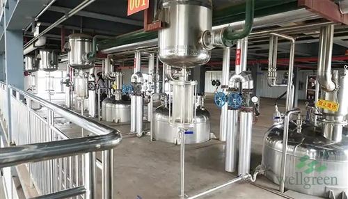 info-720-1 Stainless steel extraction and production lines inside the manufacturing facility